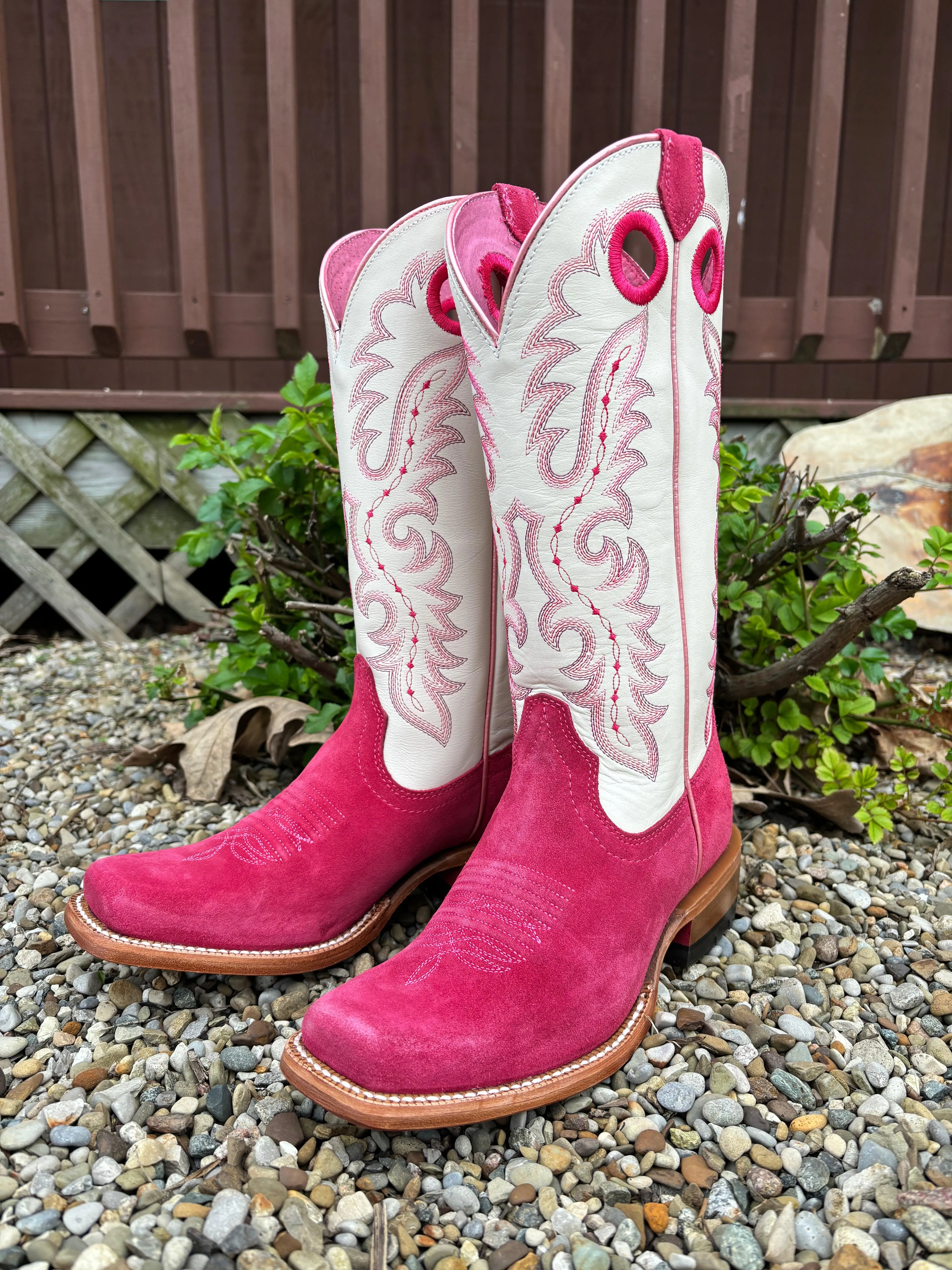 Ariat Women's Futurity Boon Deep Azalea & Blanco Roughout Cowgirl Boots 10051040