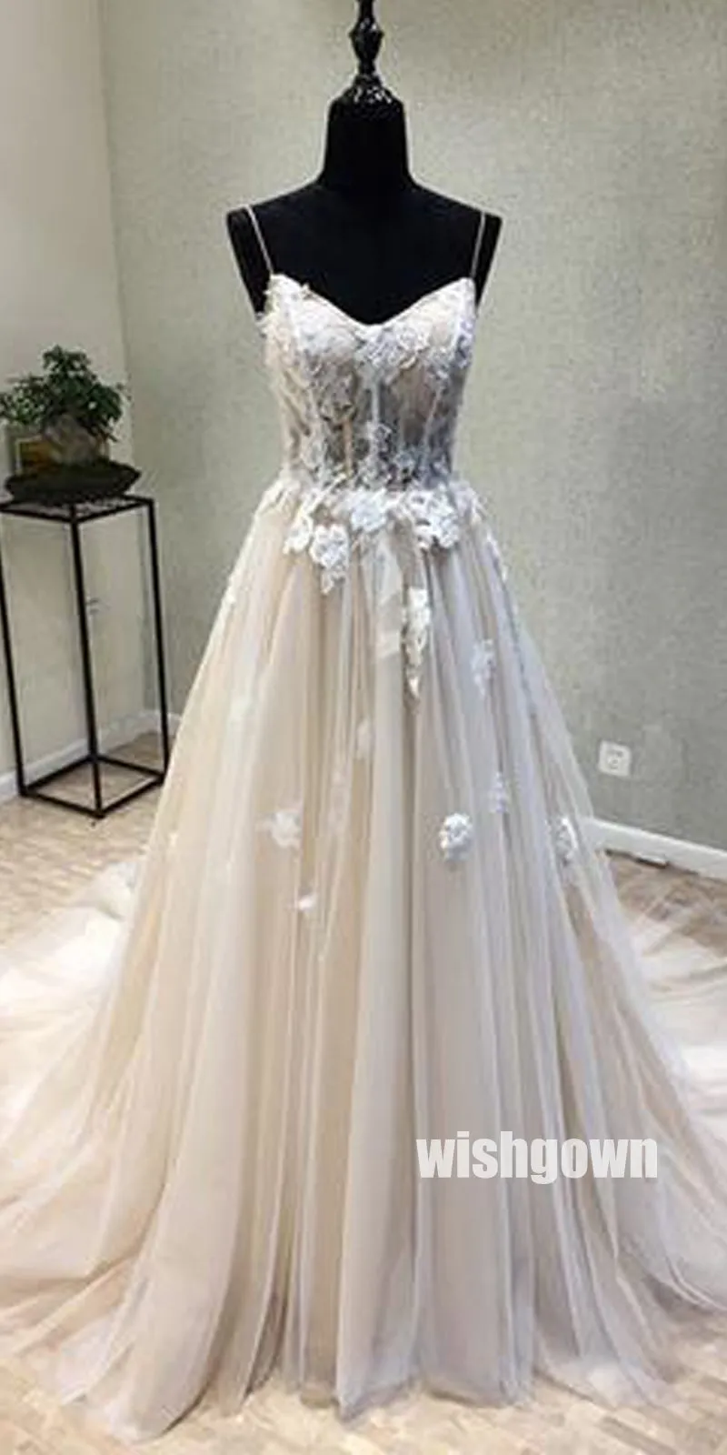 Elegant Applique Spaghetti Straps Tulle Wedding Dress, WDH065